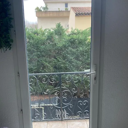 Appartement Dans A 600m De La *